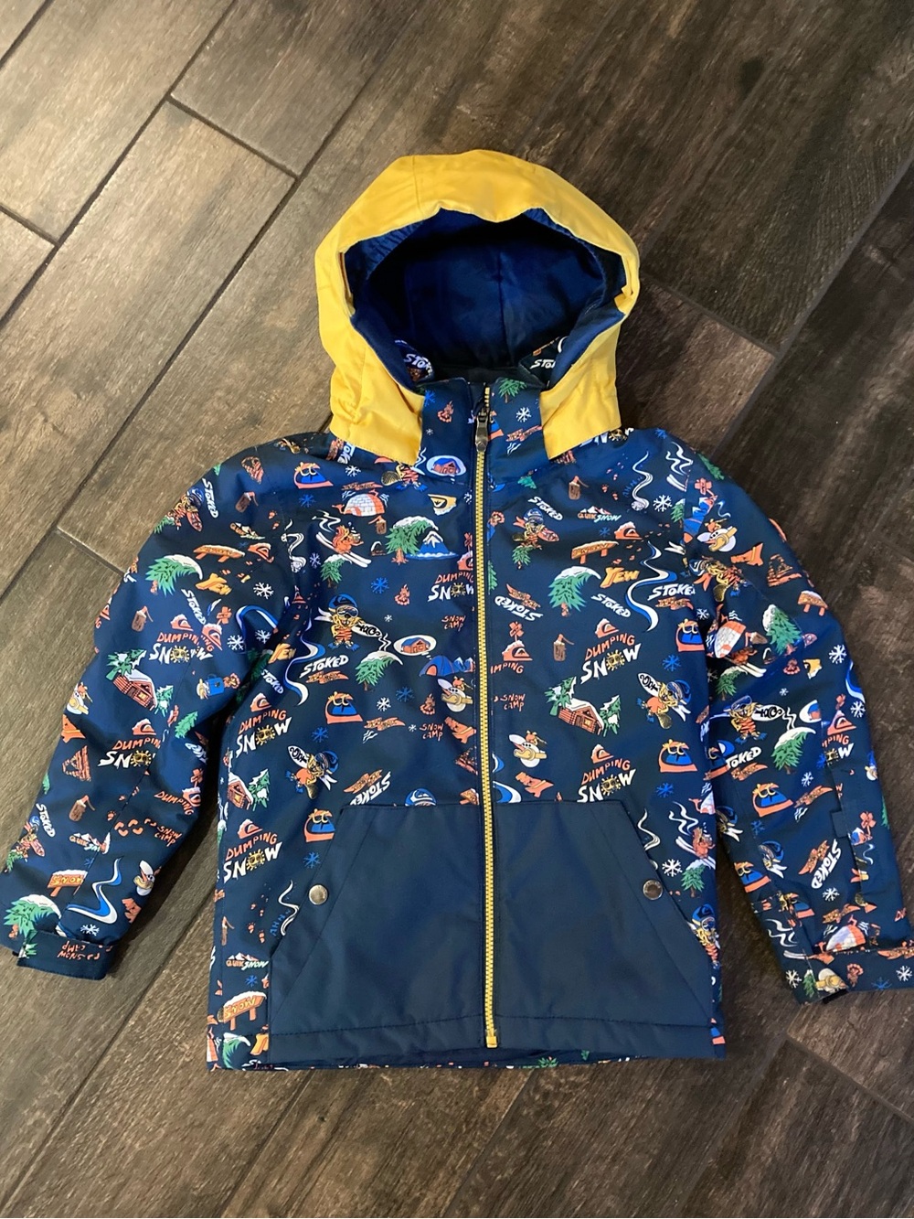 Quiksilver | Hooded Snowboard/Ski Jacket (size 6-7Y)
